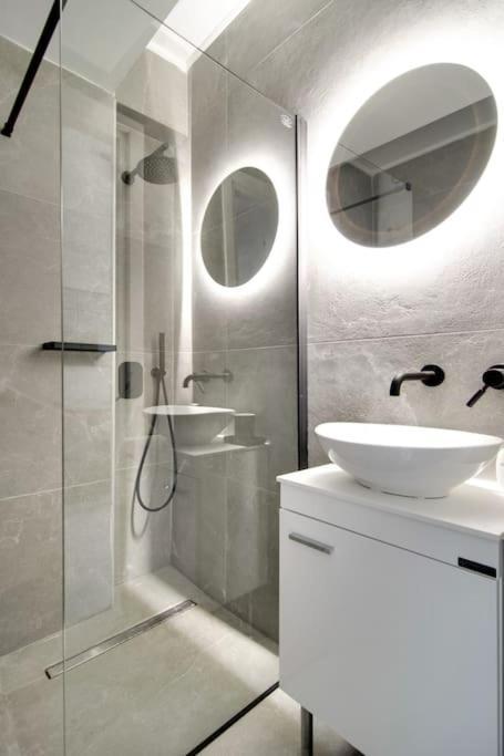 Myplace Premium Apartments Ioannina Exterior photo